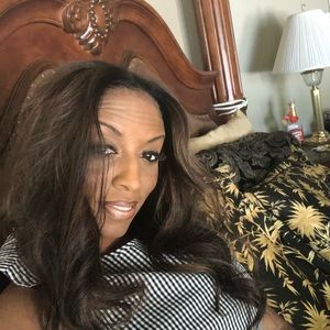 Meet your Posher, Shelly